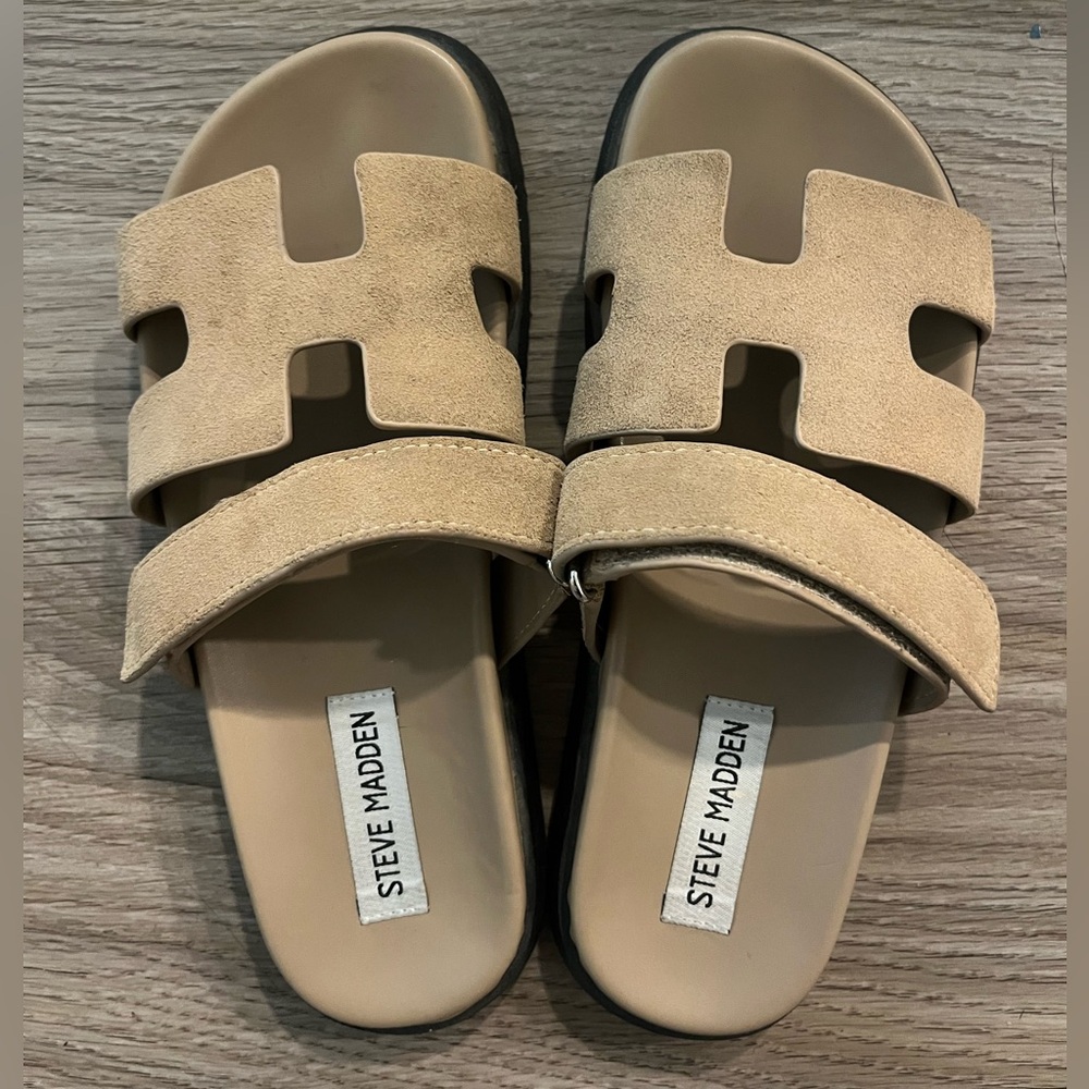 Steve Madden Mayven Flatform Sandal in Taupe Size 7